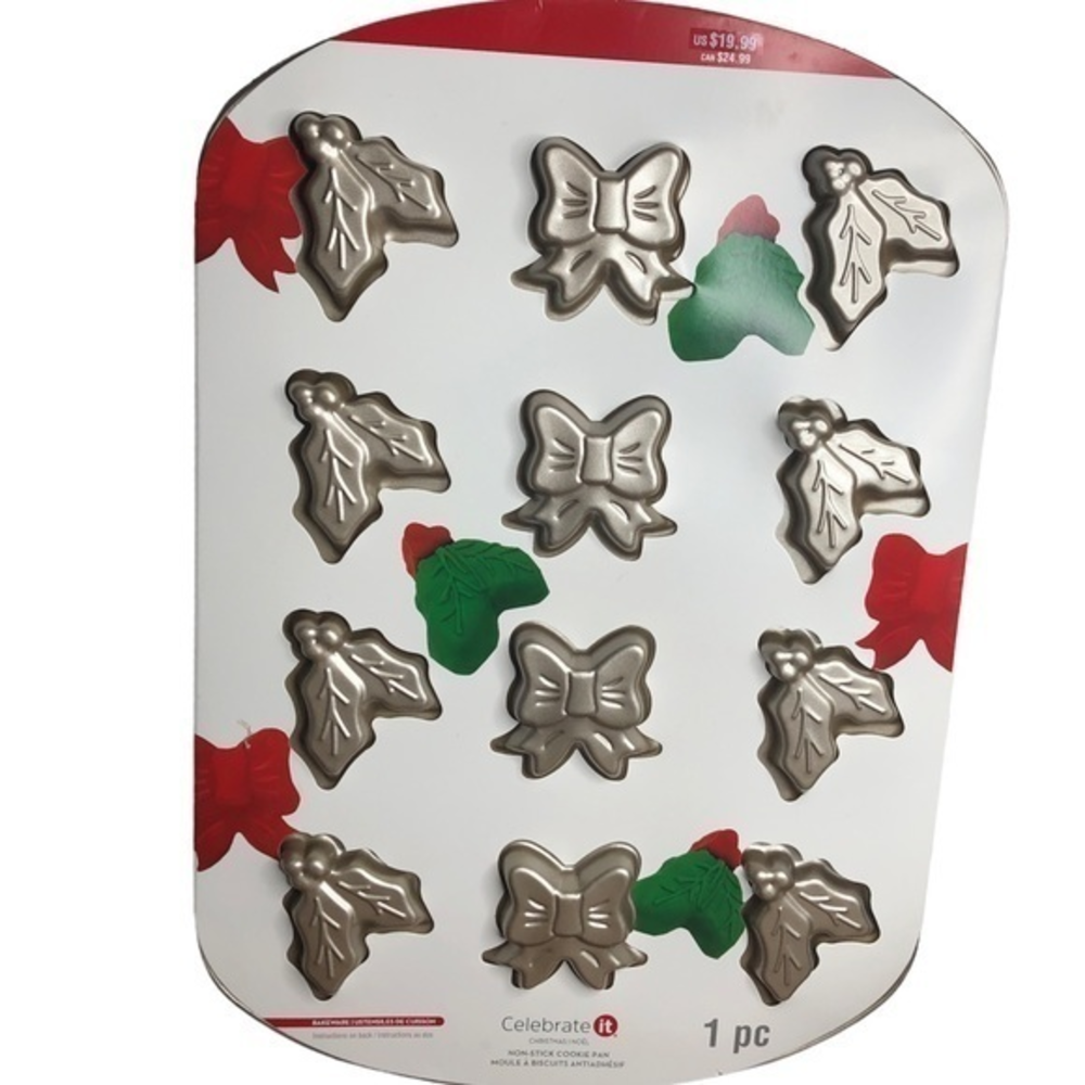 NWT Celebrate it non-stick cookie dough Christmas holly and ivy bow mold pan‎
